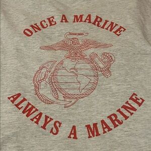 Vintage Fruit of the Loom Gray Tee with Red Marine Print excellent condition